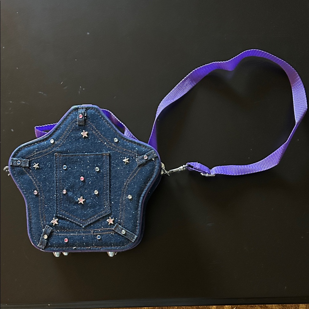 F - Picture 12 of 12